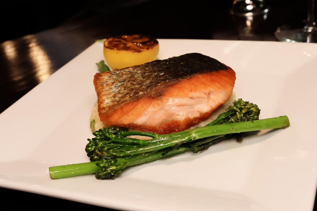 McRae’s American Bistro & Cocktails