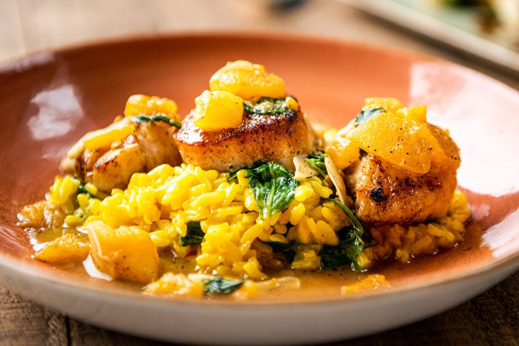 CRÚ Food & Wine Bar – Allen